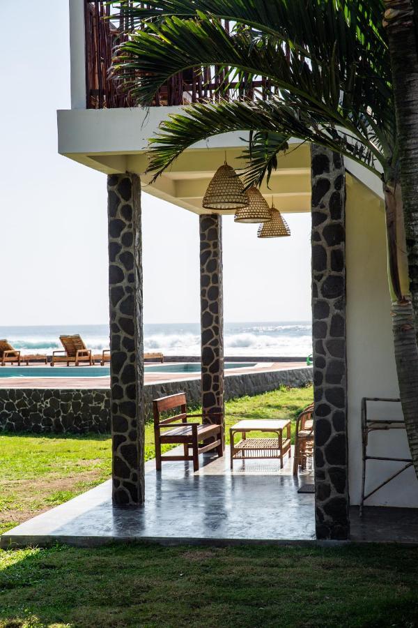 The Ujung Bocur Bungalows Krui Exterior foto